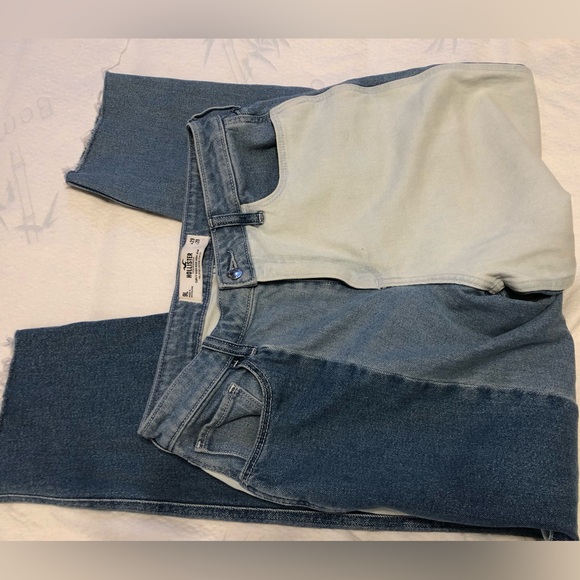 Hollister Curvy High-Rise Mom Jean Block Jeans size 9L - Picture 3 of 3